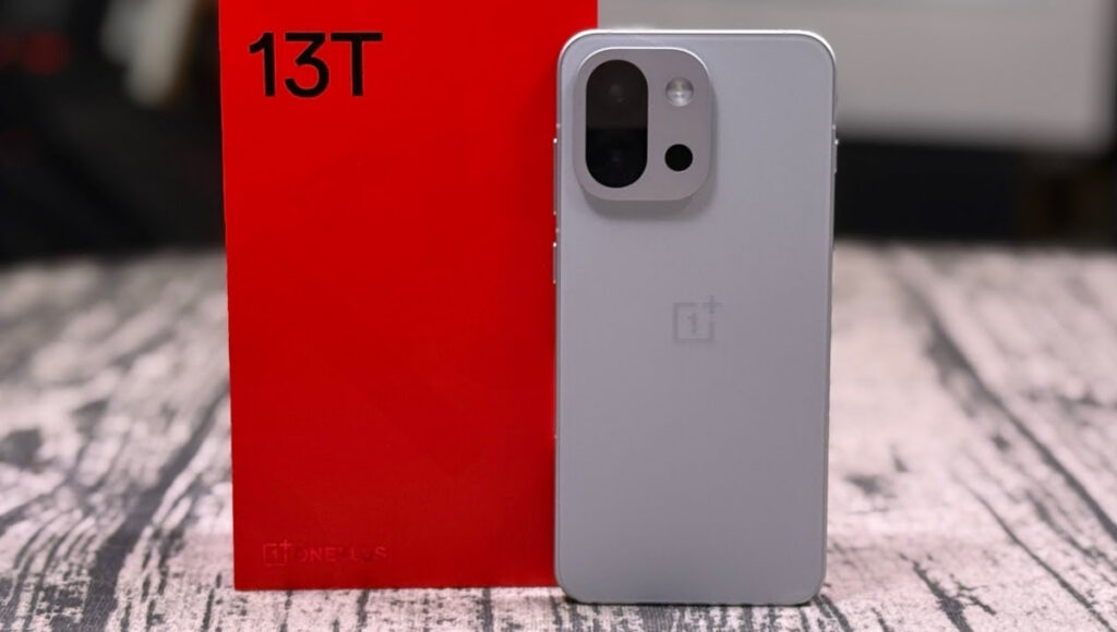OnePlus 13T Specs and Features: Compact Flagship with LTPO AMOLED and 50MP Camera 3 OnePlus 13T